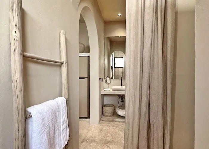 Villa Oasis Heated Private Pool Daily Housekeeping Prime Location
